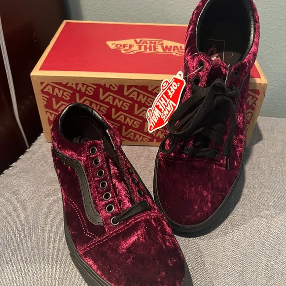 Vans Shoes Bnwt Vans Old Skool Velvet Platform Skate Shoe Burnt